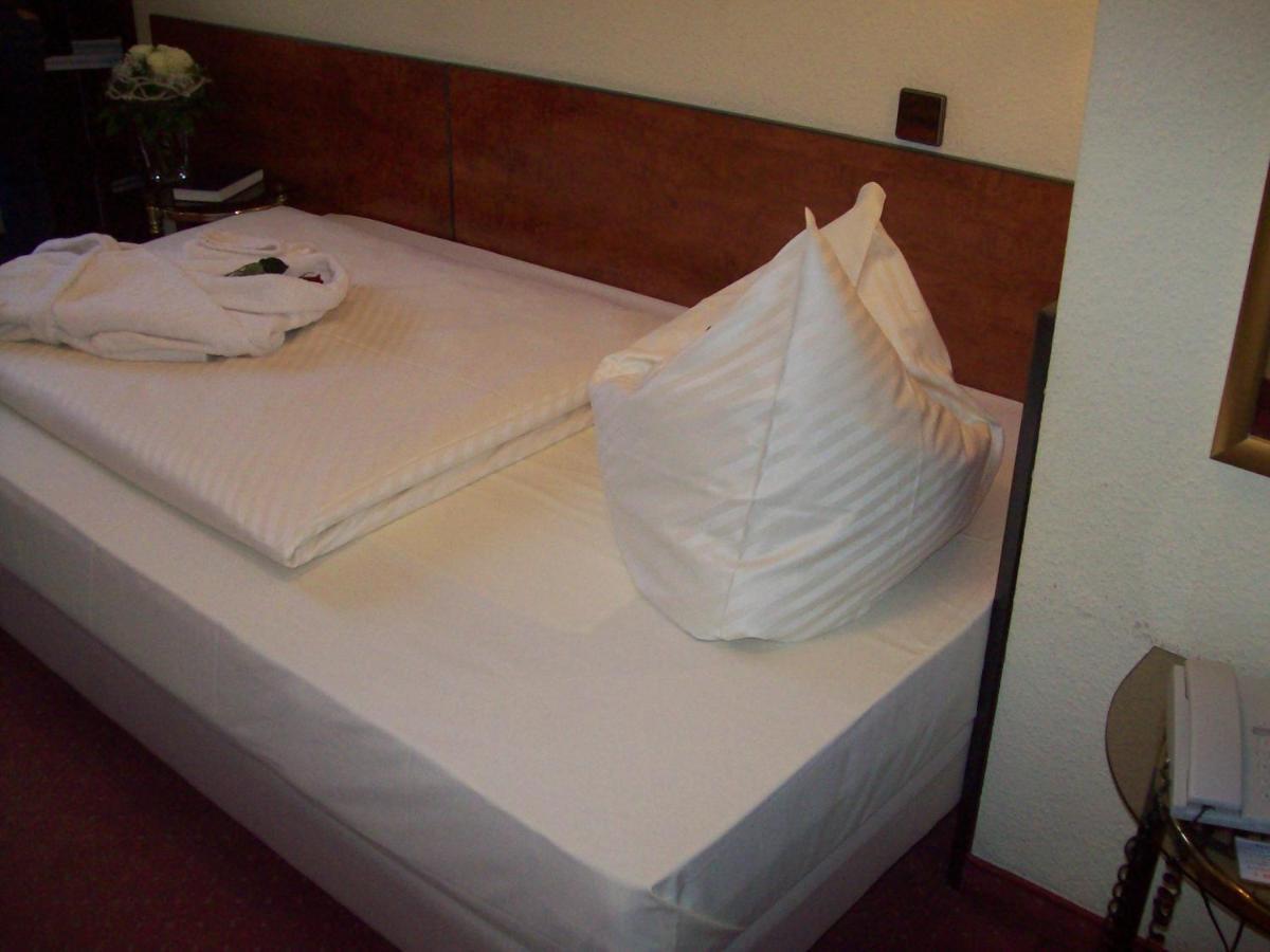 Boutiquehotel Goldhahn Bio Sport & Wellness Aalen Habitación foto