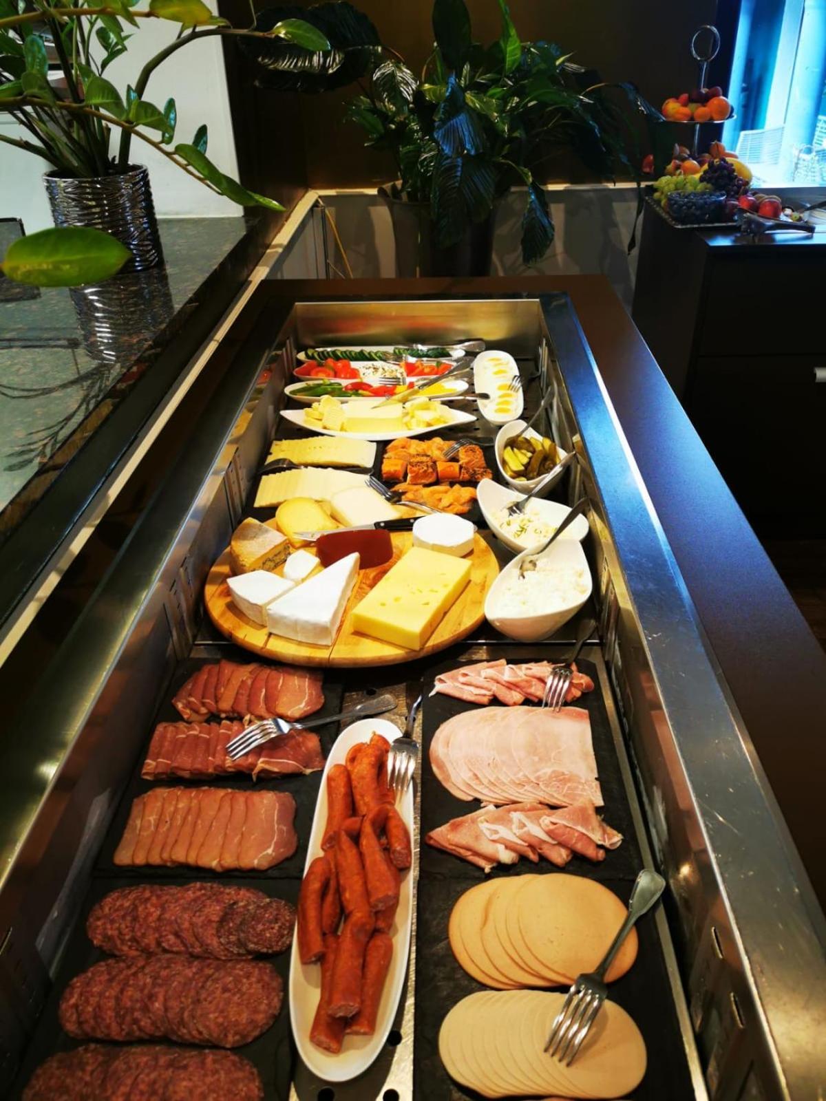 Boutiquehotel Goldhahn Bio Sport & Wellness Aalen Exterior foto
